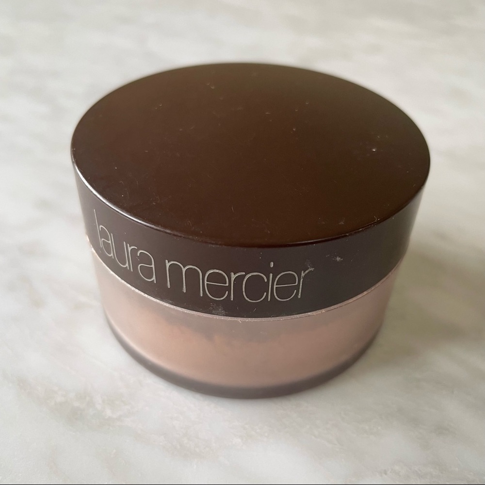 Laura Mercier stardust powder